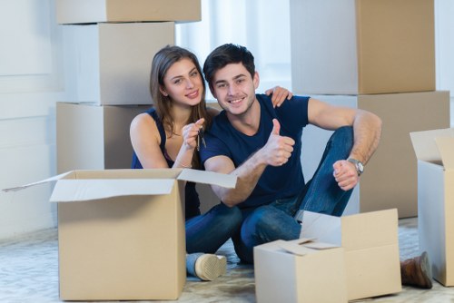 Van transport for furniture and boxes near South Kensington flats