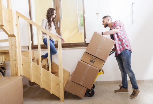 Local removals support for homes in South Kensington and nearby areas