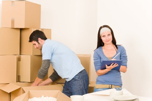 Local truck transport service for flats and homes in South Kensington